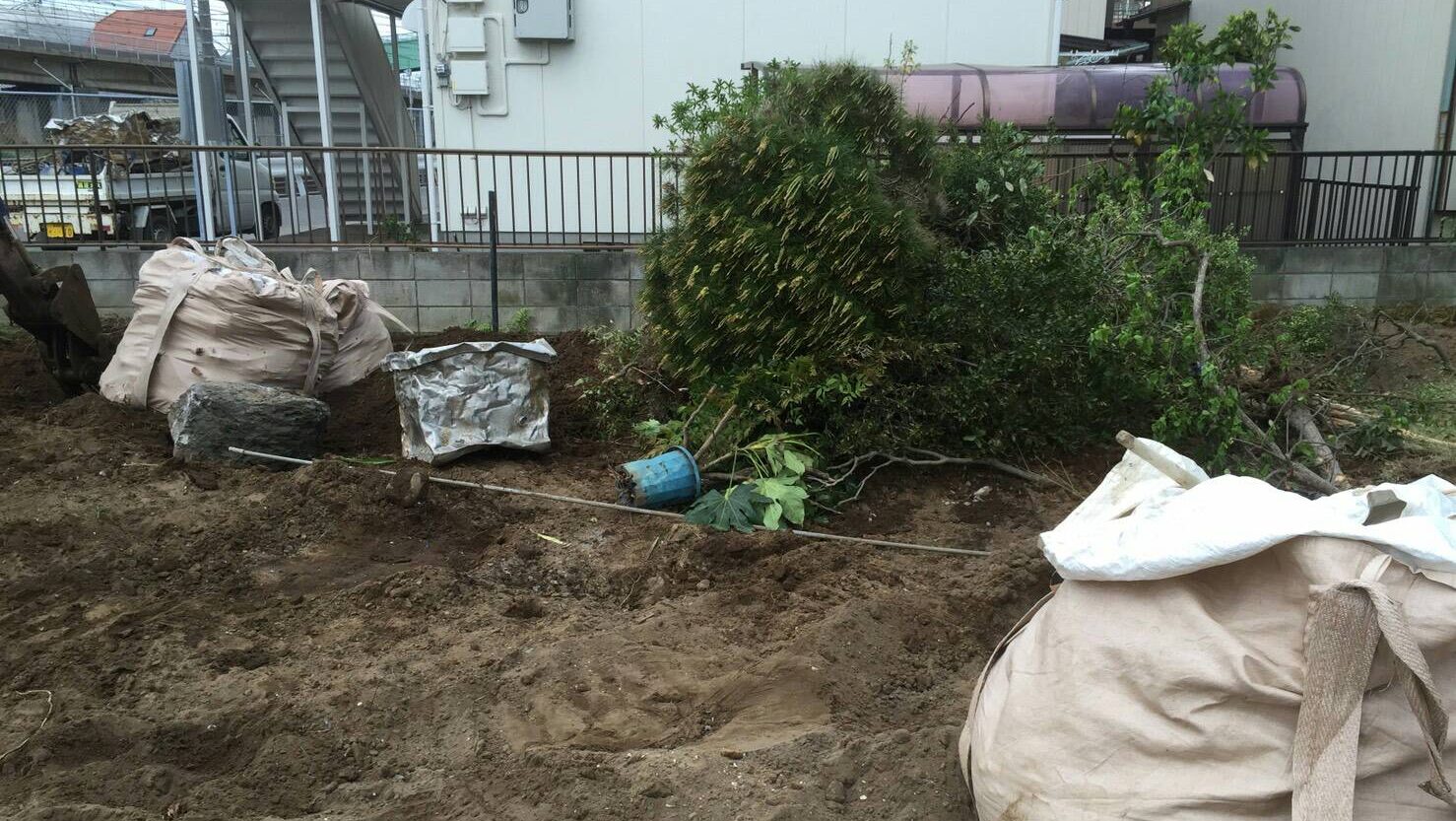 解体工事の費用を左右する「付帯工事」の相場