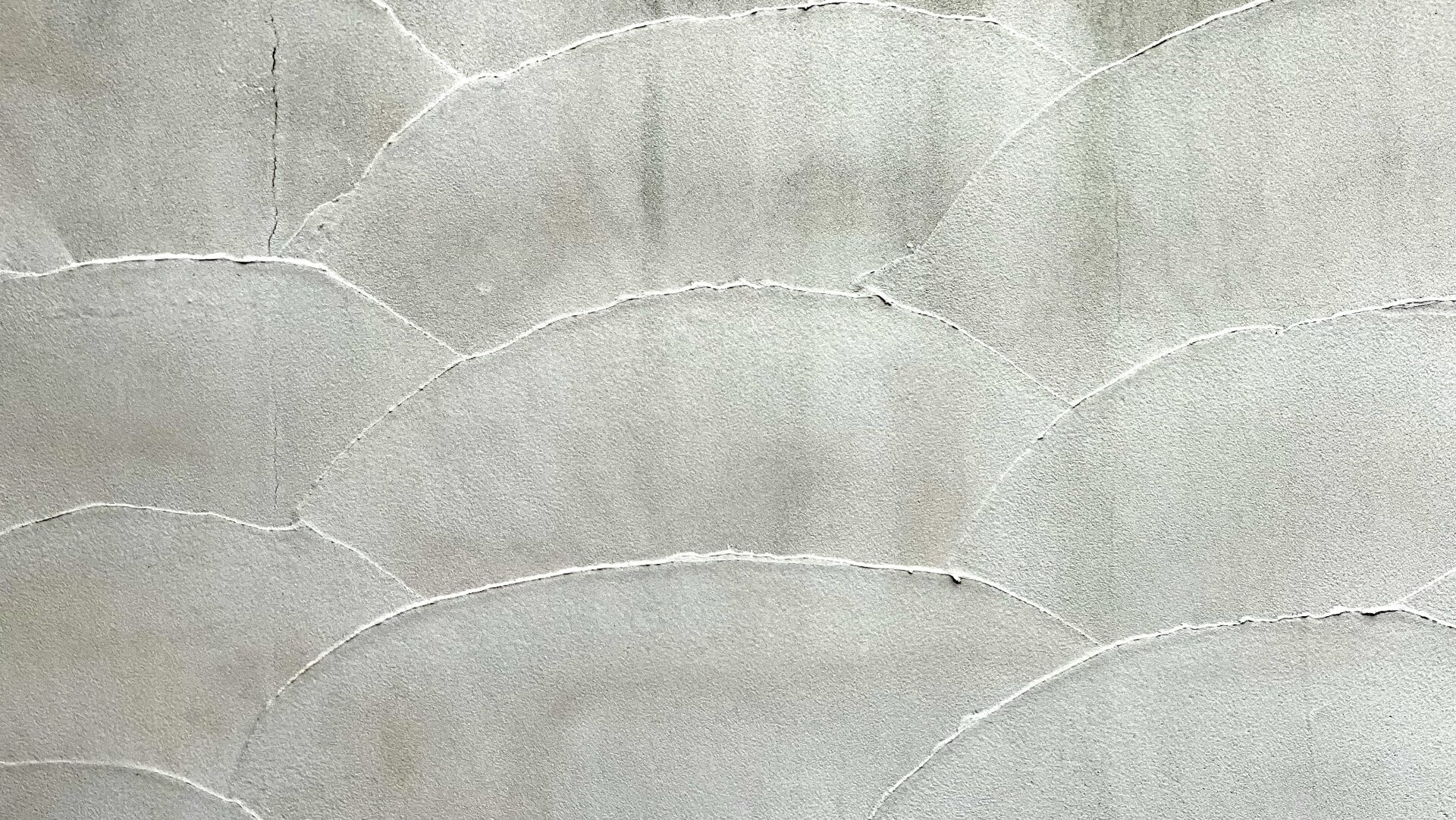 DIY vs プロの施工!仕上がりの違い