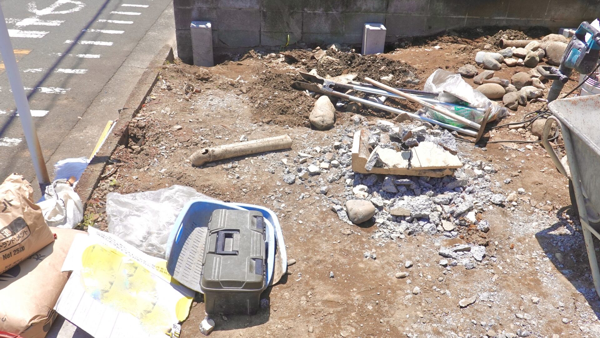 タイルデッキと目隠しフェンス施工の費用相場と工期