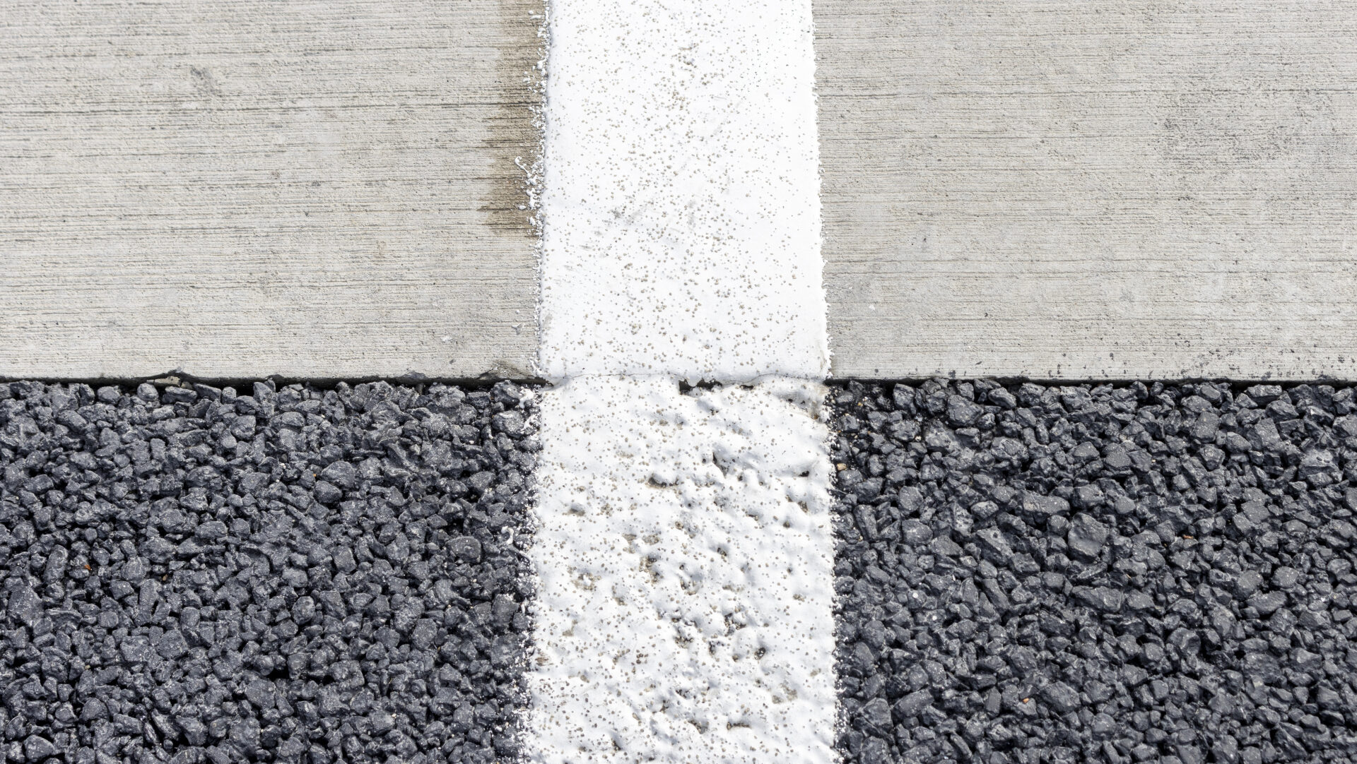 根本的かつ恒久対策！土間コンクリート・アスファルト舗装