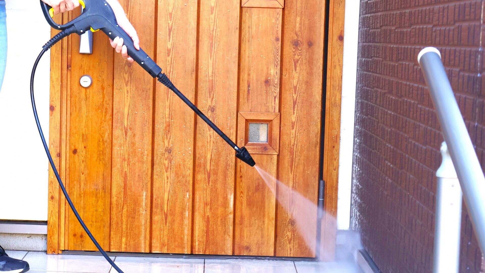 レンガ調タイルの外壁メンテナンスと注意点