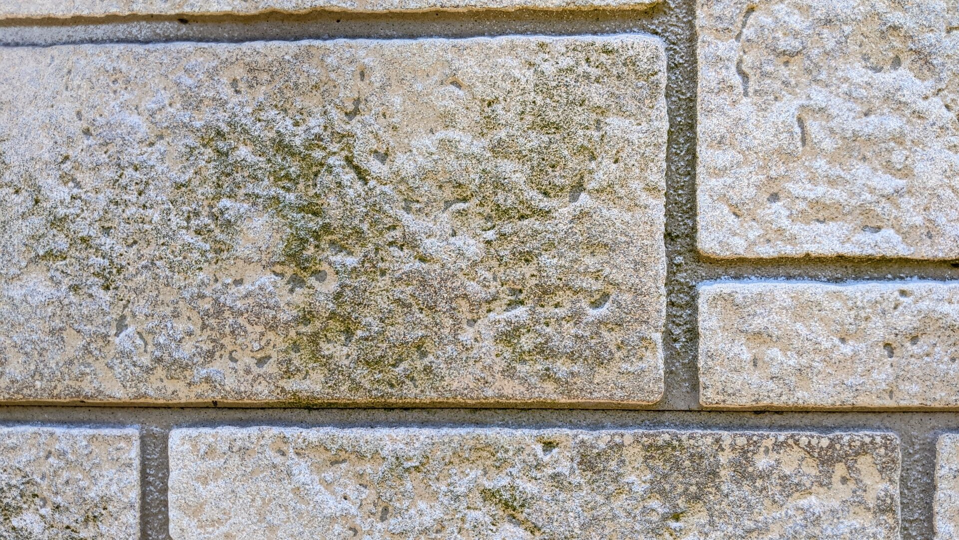 福岡の気候が外壁工事の耐用年数に与える影響