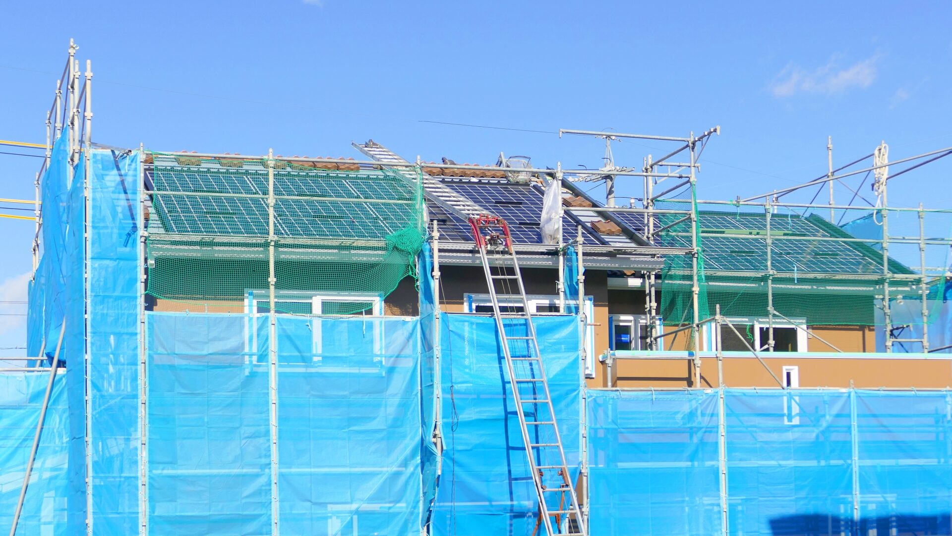 屋根瓦のリフォーム費用を左右する具体的な要因