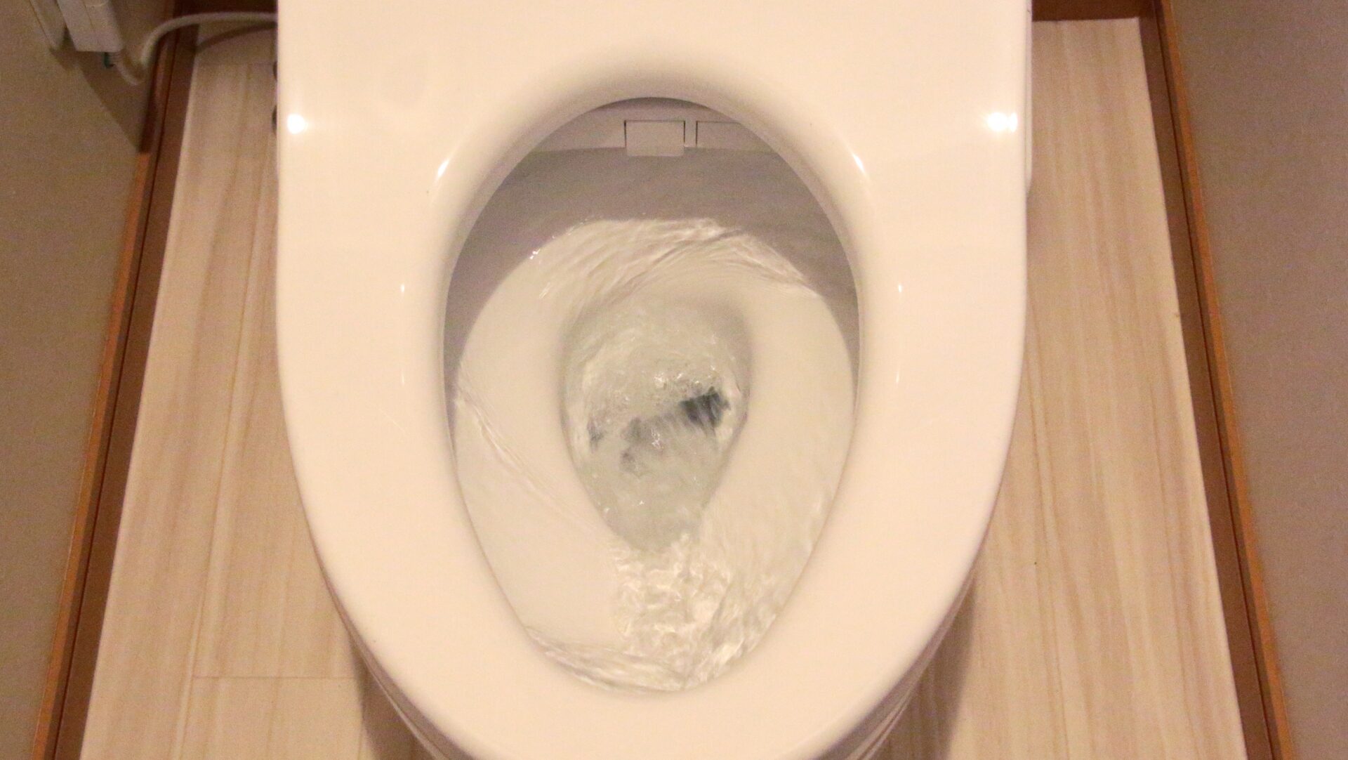 温水洗浄便座の交換時期を見極めるサインとメリット