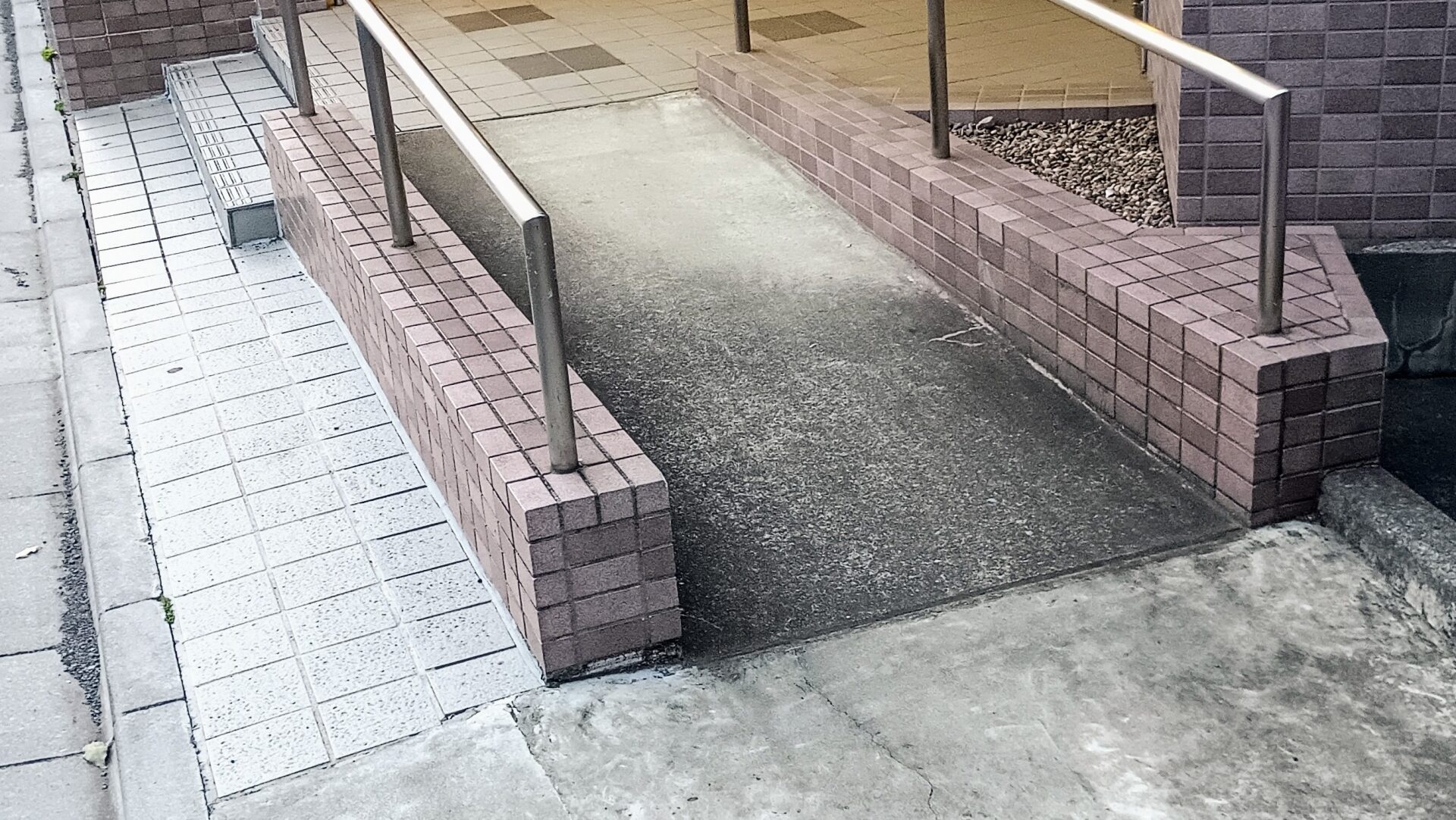 福岡で活用できる補助金と助成金制度