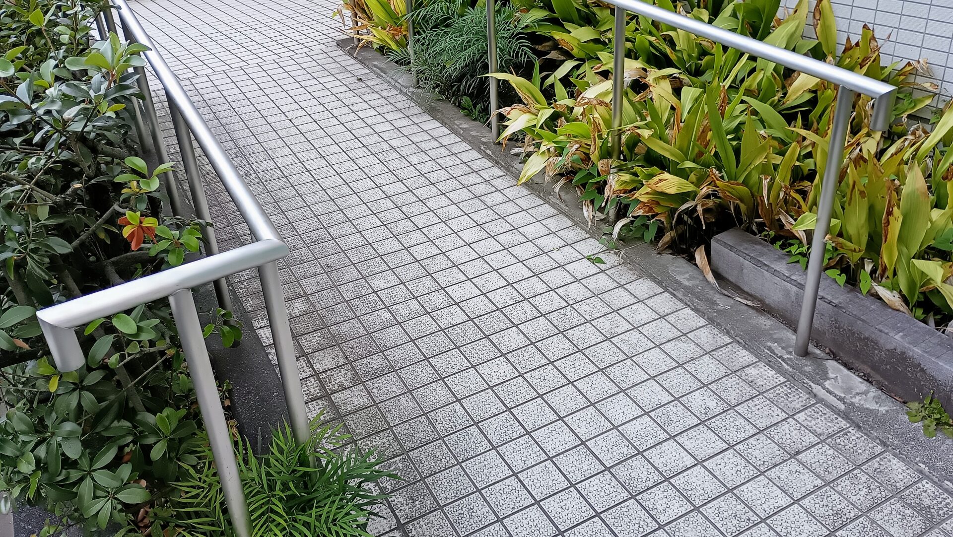 失敗しない玄関スロープ設計の3つの基準