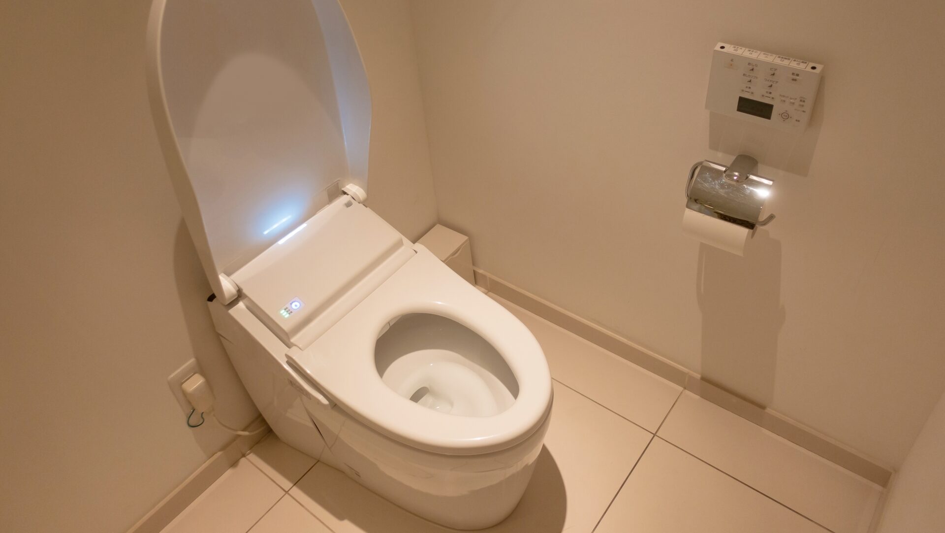 修理か交換か？温水洗浄便座寿命の判断と費用の比較