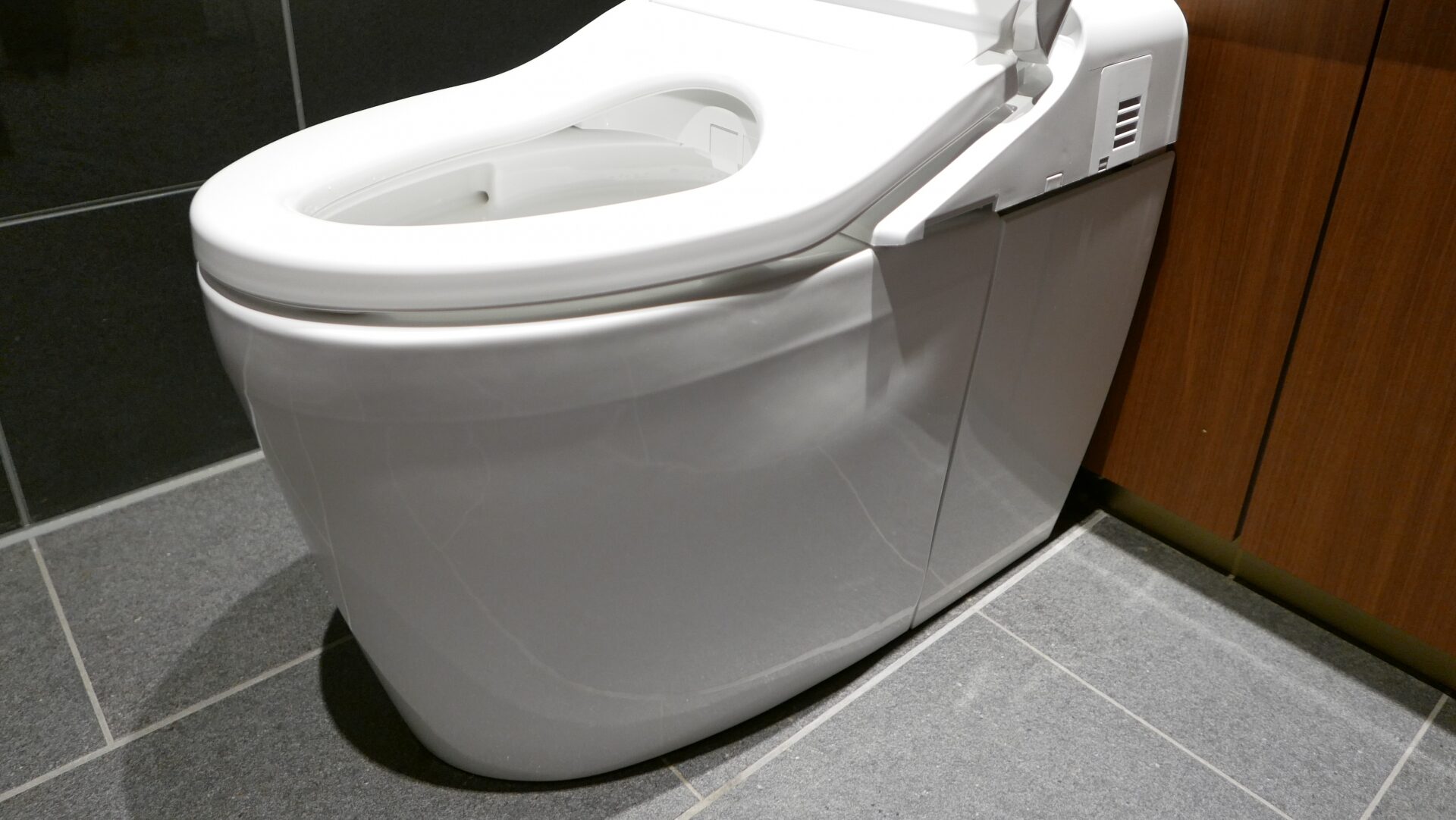 福岡でのトイレの床の張り替えにかかる費用相場