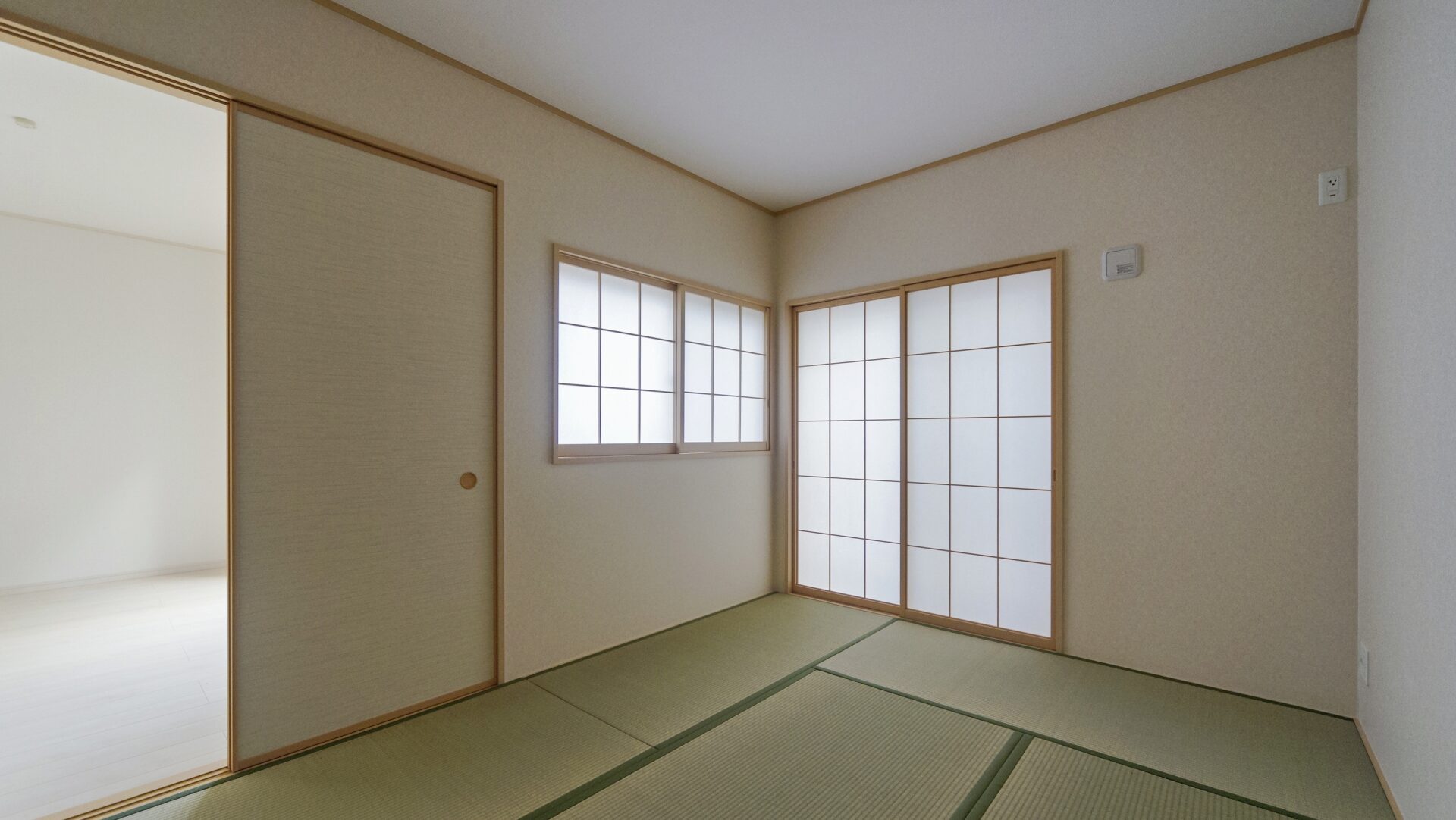 和室の天井にクロスを選ぶメリットとデメリット