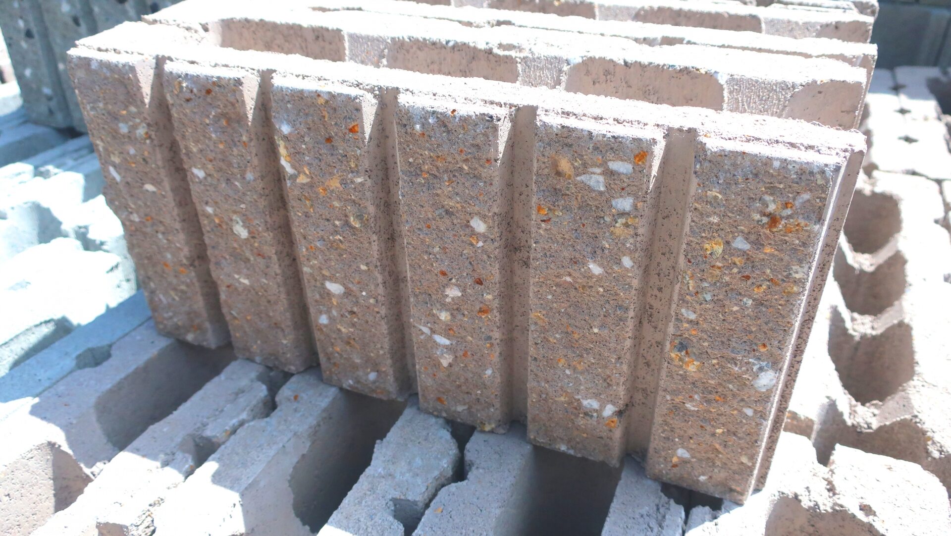 ブロック塀の施工費用の主な内訳