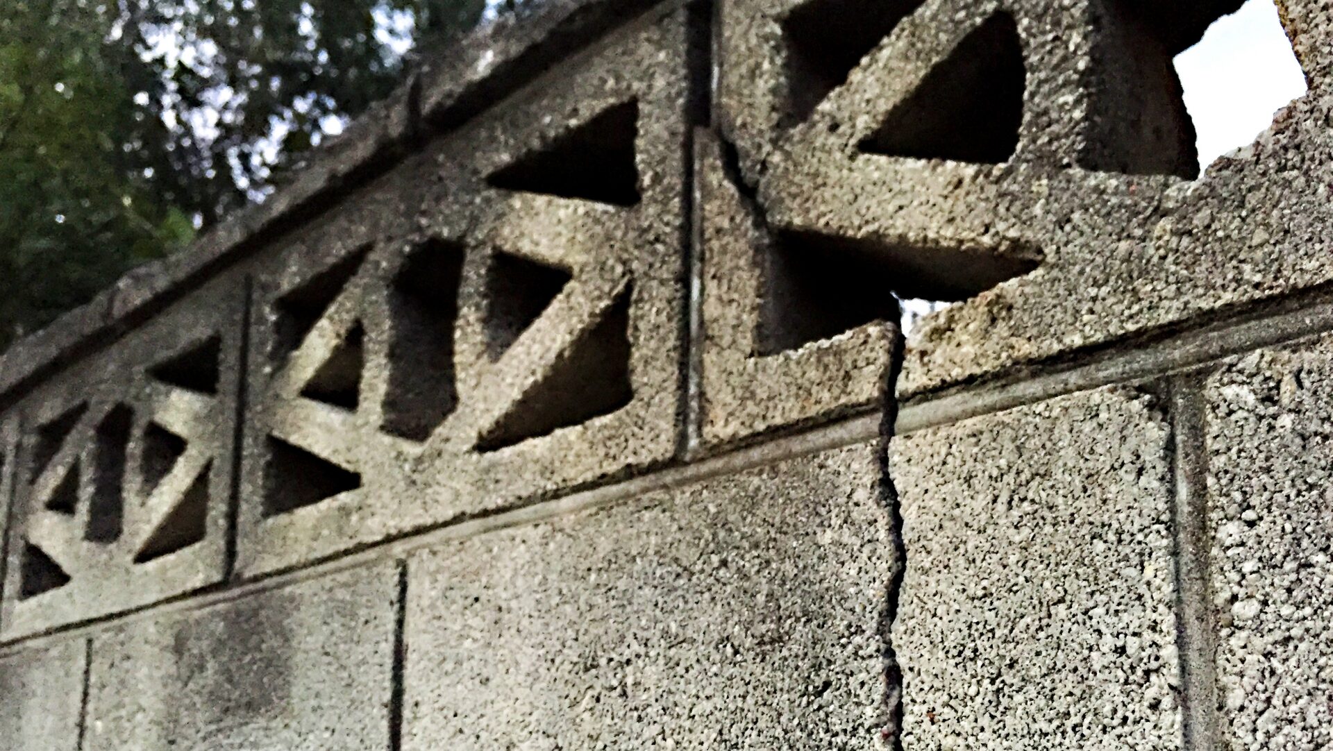 ブロック塀の倒壊によって発生する「損害賠償」の範囲と目安